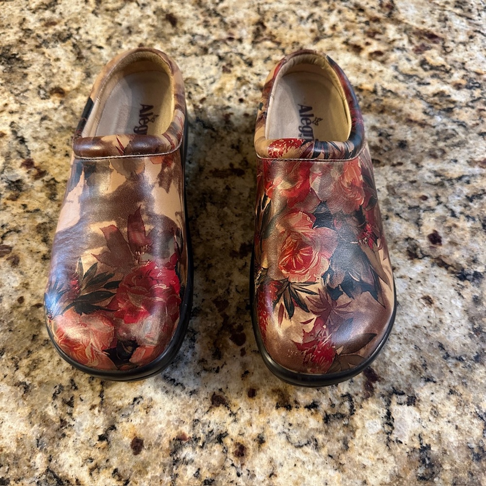 Alegria Kayla Western Romance Professional Mule size 39 NWOT Slip resistant
